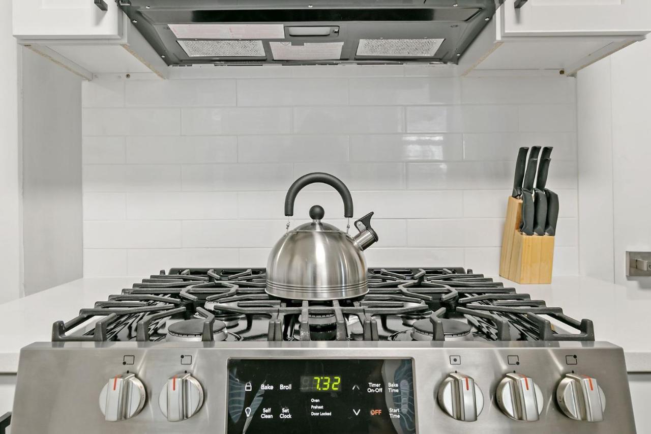 2Br Comfy And Stylish Apt In West Town - Erie 1R Chicago Eksteriør bilde